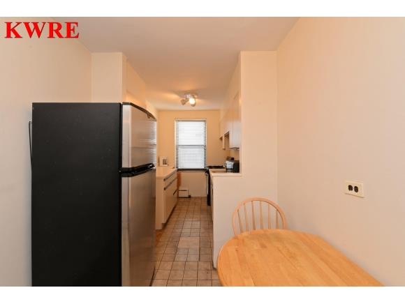 9255 Shore Road, Unit 3H Brooklyn, NY 11209 - Photo 6 of 13 Kitchen
