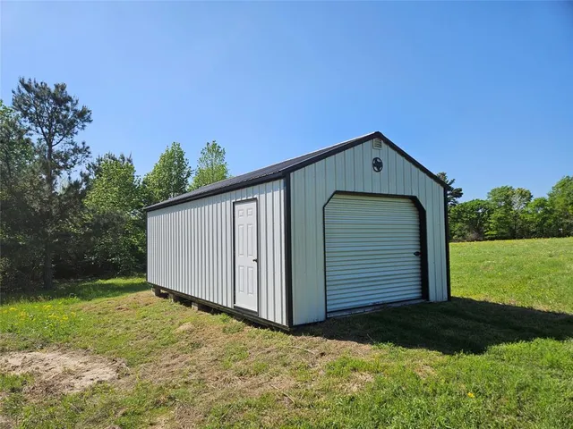 a front view of house with yard