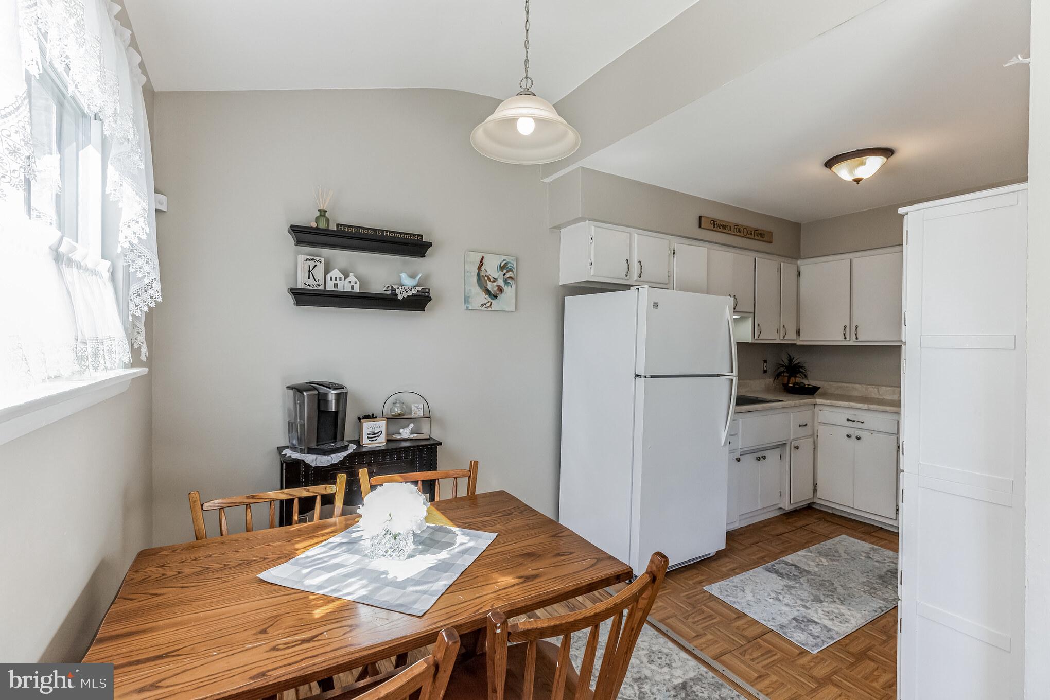2941 Thunderhead Road Abington, PA 19001 - Photo 10 of 22 Dining Area