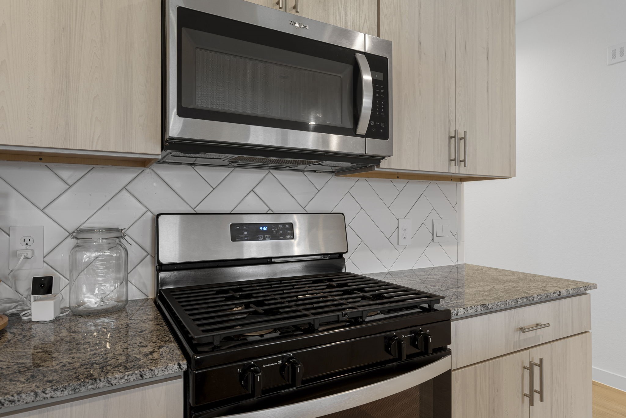 2804 Willow Gulch Way Rosenberg, TX 77469 - Photo 10 of 20 a stove top oven sitting inside of a kitchen