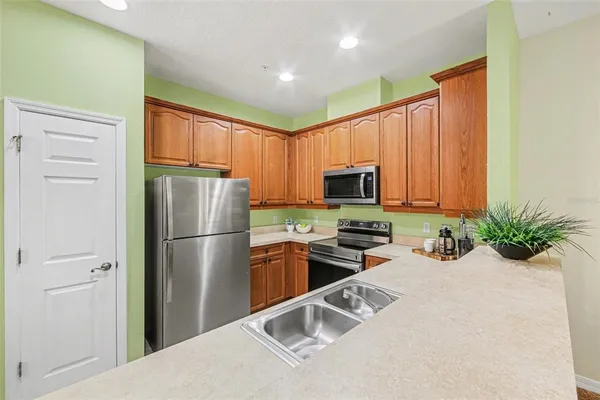 $310,000 | 578 Pinebranch Circle, Winter Springs, FL 32765