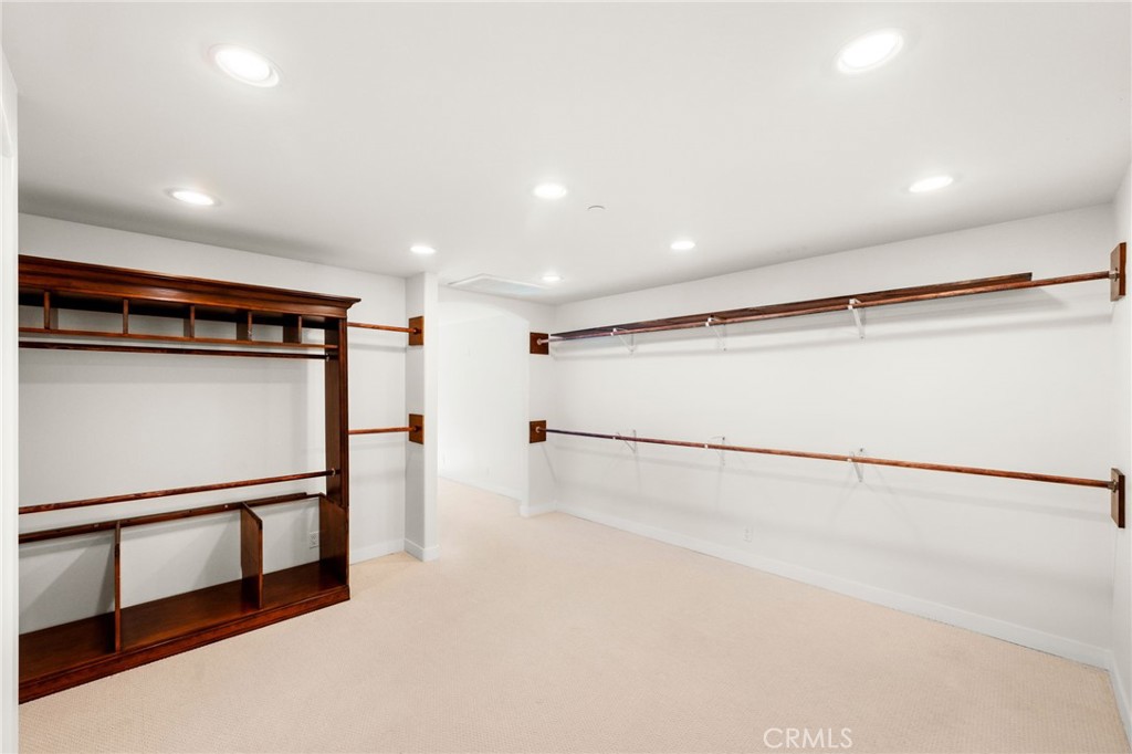 31460 Aquaduct Road Bonsall, CA 92003 - Photo 30 of 57 Huge closet!