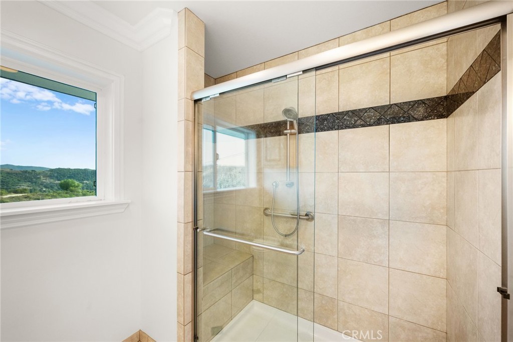 31460 Aquaduct Road Bonsall, CA 92003 - Photo 43 of 57 Guest House full Bathroom