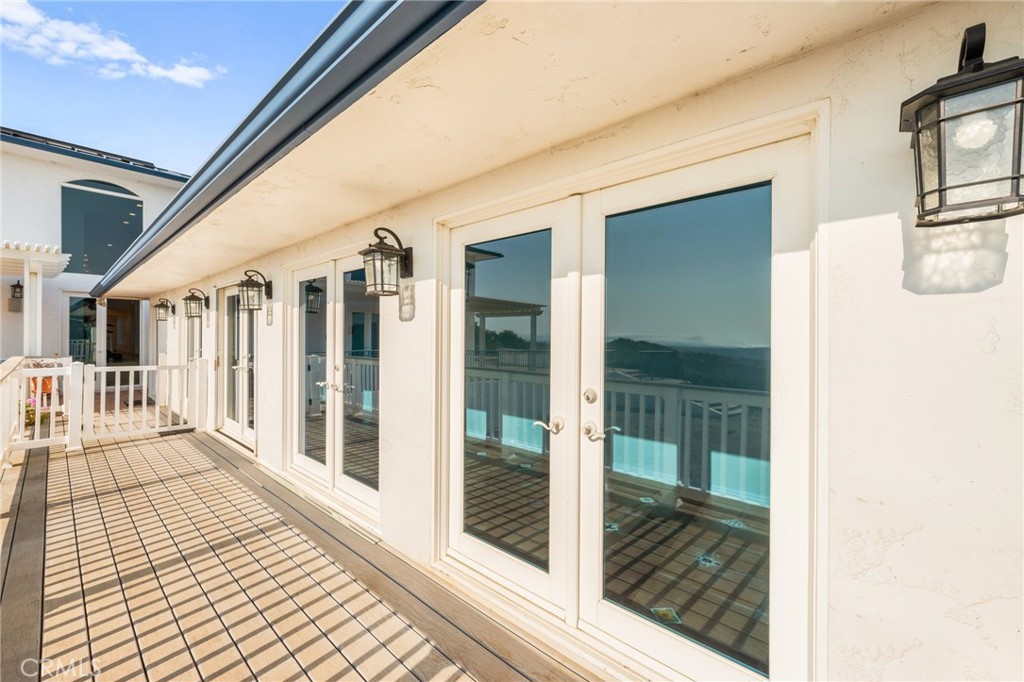 31460 Aquaduct Road Bonsall, CA 92003 - Photo 45 of 57 a view of a balcony