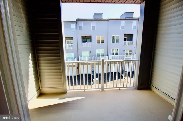 $3,850 | 4619 Olivine Drive, Chantilly, VA 20151