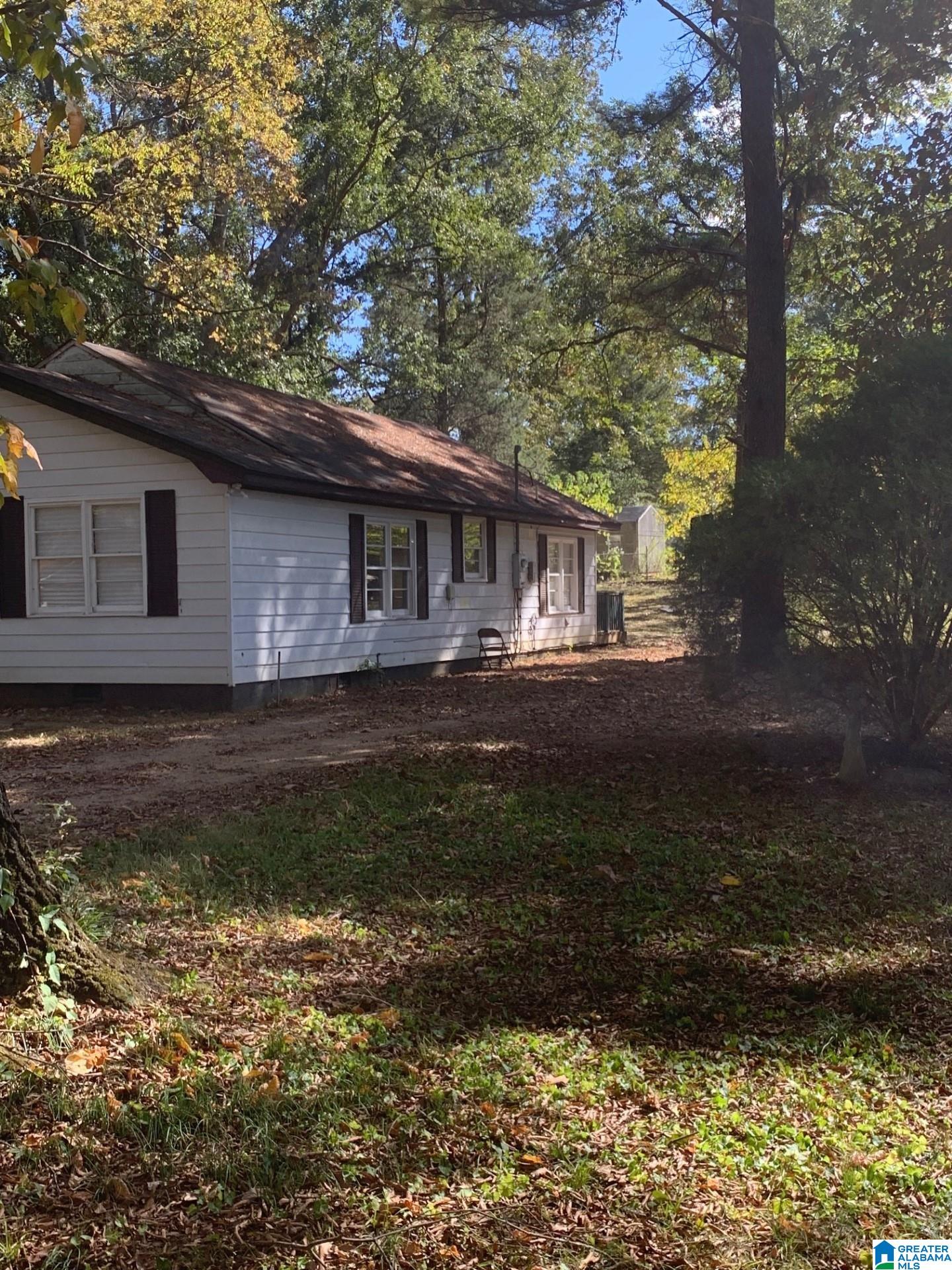 207 Gwin Avenue Bessemer, AL 35023 - Photo 3 of 6