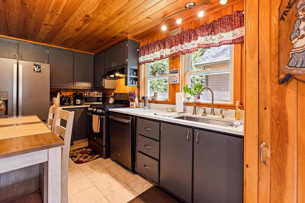 39 Tilton Pond Road Fayette, ME 04349 - Photo 18 of 91 58_BP5A0354_DxO_mls