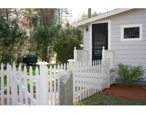8 E Road Wayland, MA 01778 - Photo 16 of 17