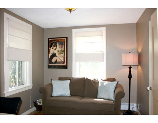 8 E Road Wayland, MA 01778 - Photo 10 of 17