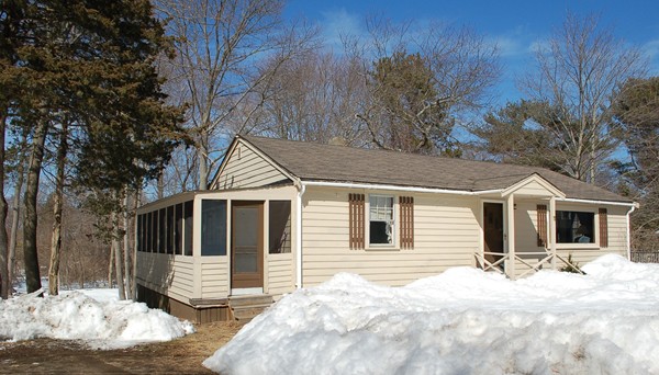 11 Thurston Point Road Gloucester, MA 01930 - Photo 1 of 14 Gallery Image 1