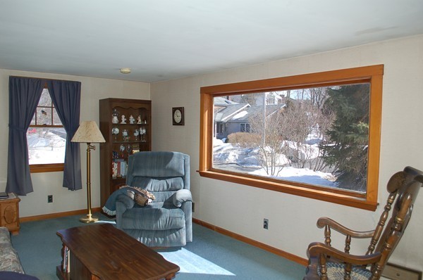 11 Thurston Point Road Gloucester, MA 01930 - Photo 4 of 14 Gallery Image 4