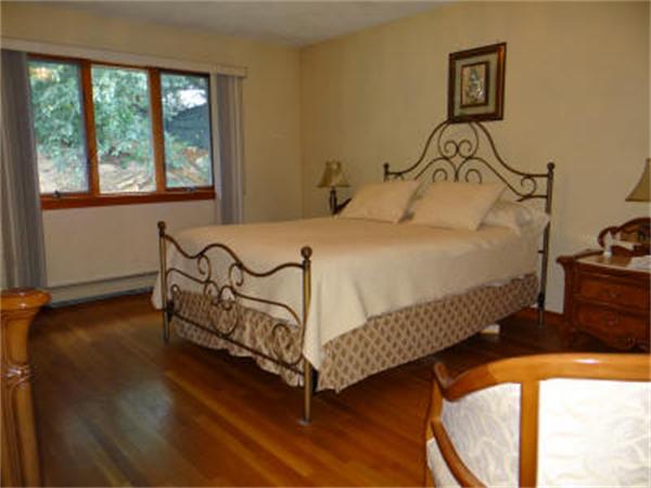 3 Ledgewood Road Saugus, MA 01906 - Photo 12 of 30 Gallery Image 12