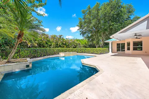 $1,500,000 | 7087 155th Place North, Palm Beach Gardens, FL 33418