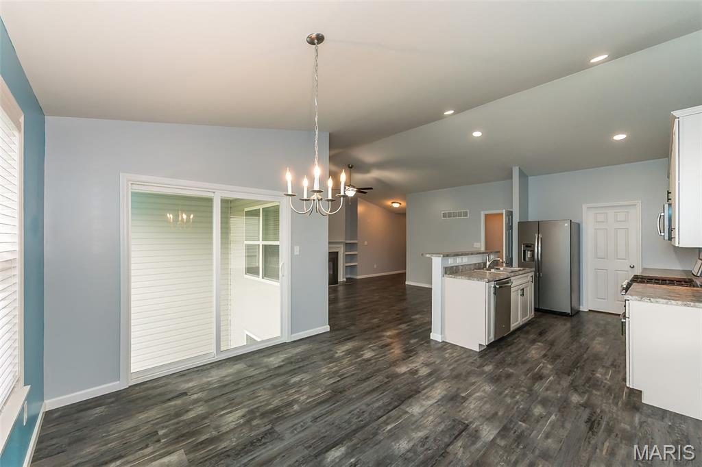 17458 Wyman Ridge Drive Eureka, MO 63025 - Photo 12 of 25