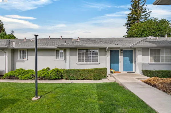 $515,000 | 74 Peters Avenue, Pleasanton, CA 94566
