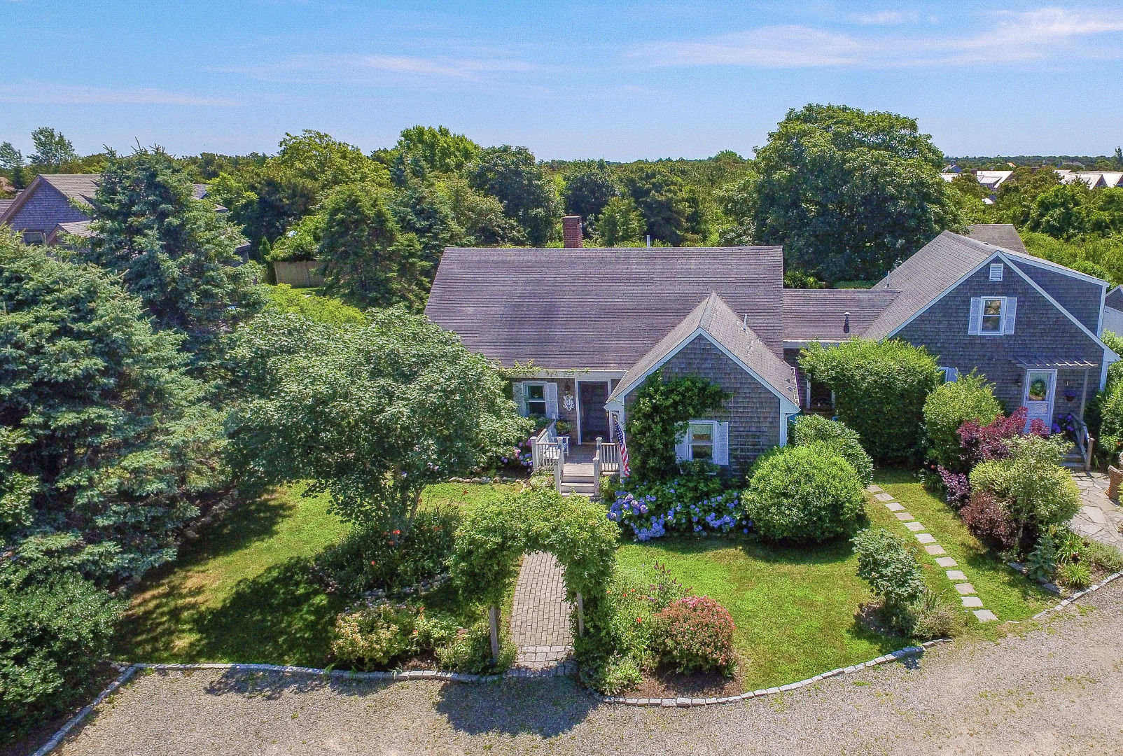 52 Somerset Road Nantucket, MA 02554 - Photo 1 of 43 Gallery Image 1