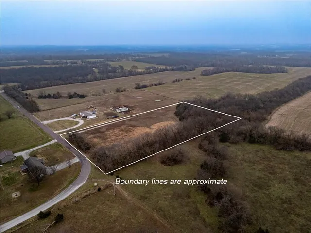 $99,900 | 21363 Walnut Grove Road, Sedalia, MO 65301