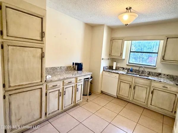 $297,000 | 2200 Summerlin Bayou Road, Vancleave, MS 39565