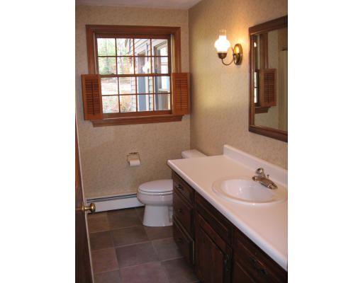 21 Marlyn Road Billerica, MA 01821 - Photo 16 of 17