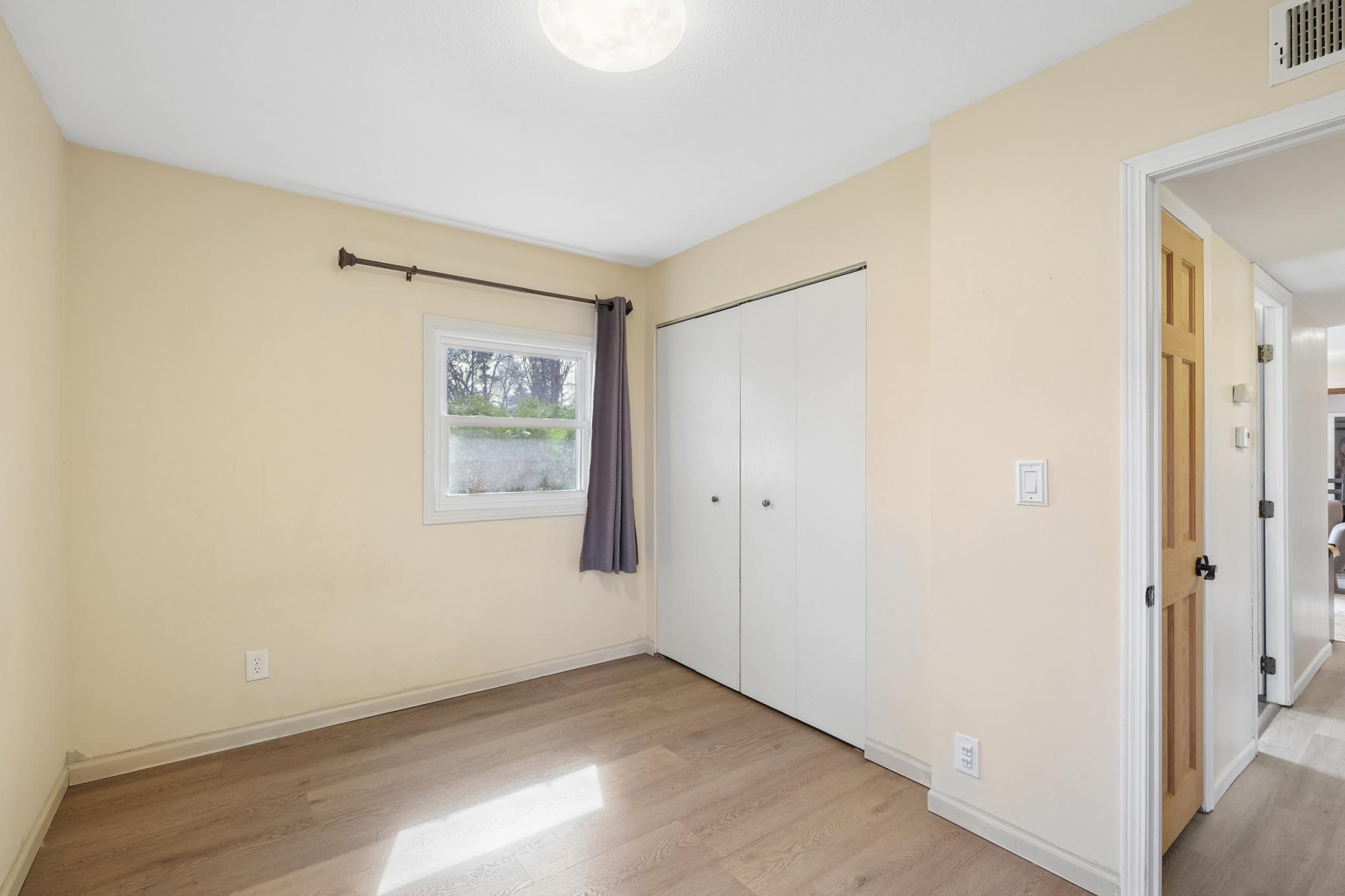 8704 Crest Road Bloomington, MN 55425 - Photo 17 of 24