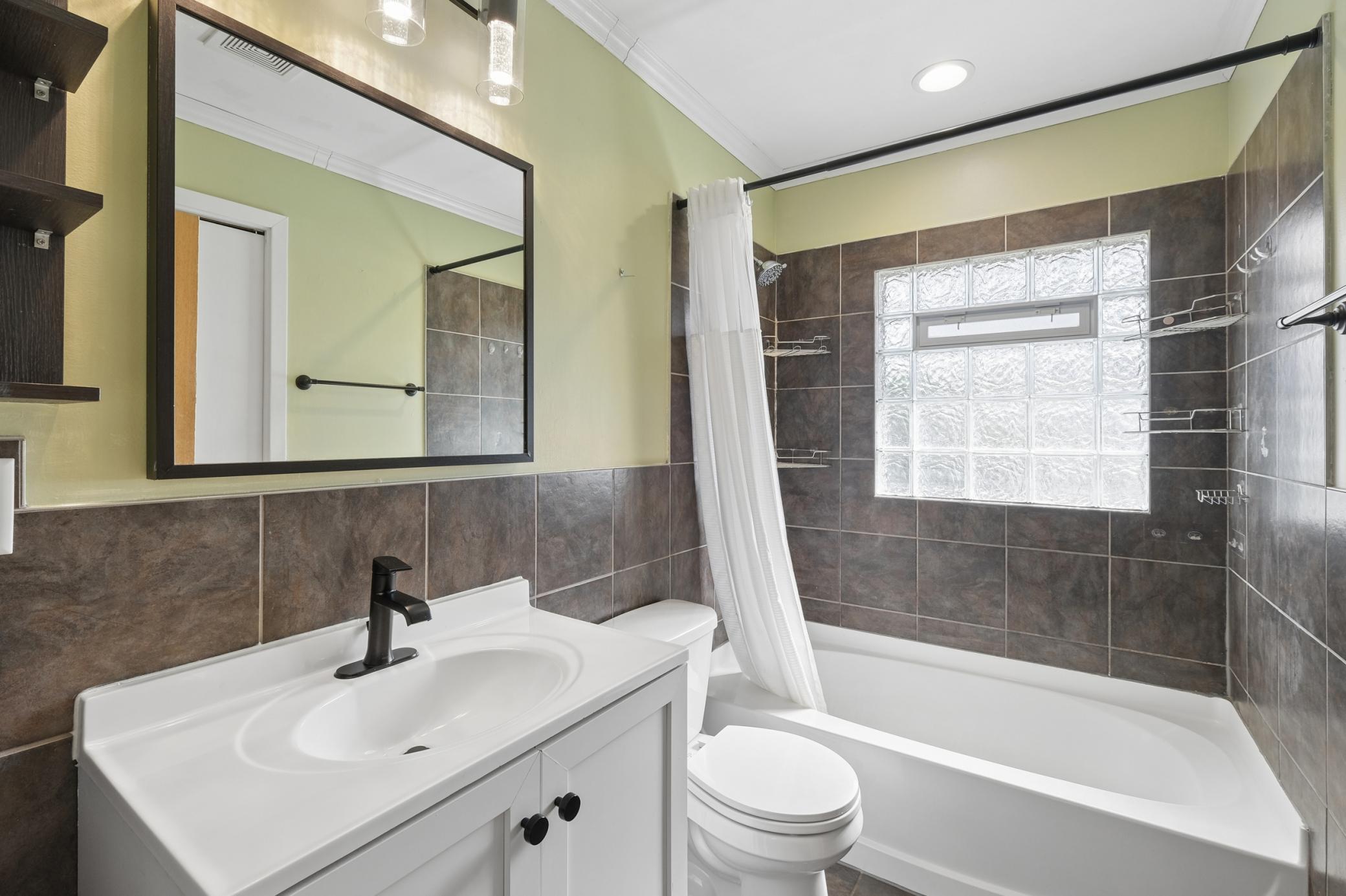 8704 Crest Road Bloomington, MN 55425 - Photo 18 of 24