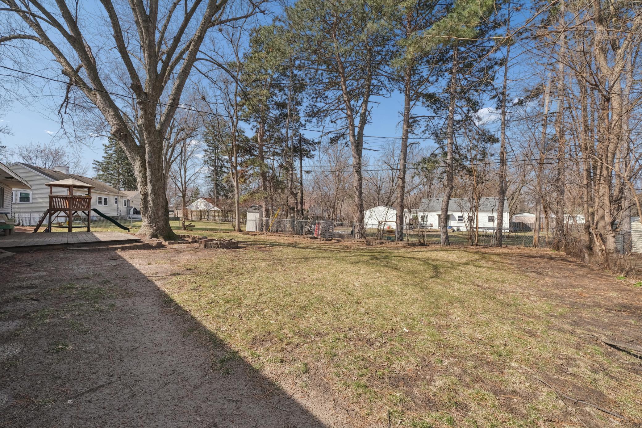 8704 Crest Road Bloomington, MN 55425 - Photo 23 of 24