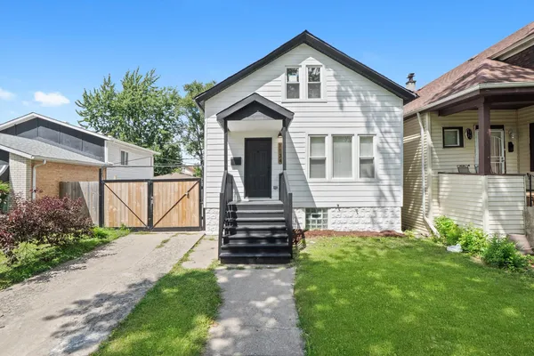 $269,000 | 1134 West 104th Street, Chicago, IL 60643