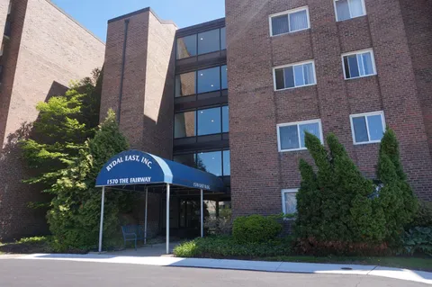 $155,000 | 1570 The Fairway, Unit 512E, Rydal, PA 19046