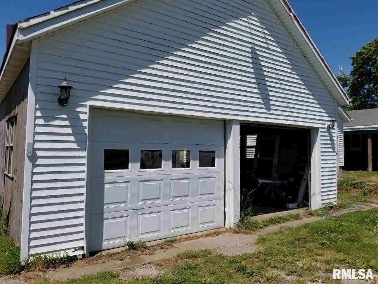 27472 Highline Road Ashley, IL 62808 - Photo 13 of 24