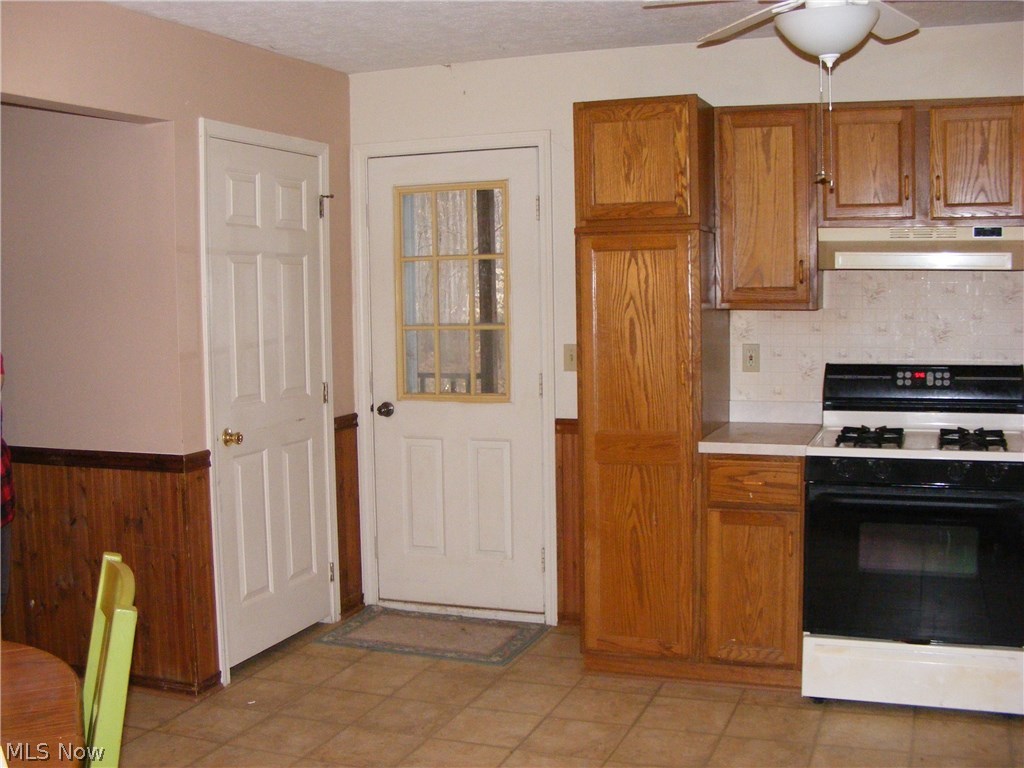 1630 Porter Road Atwater, OH 44201 - Photo 16 of 35