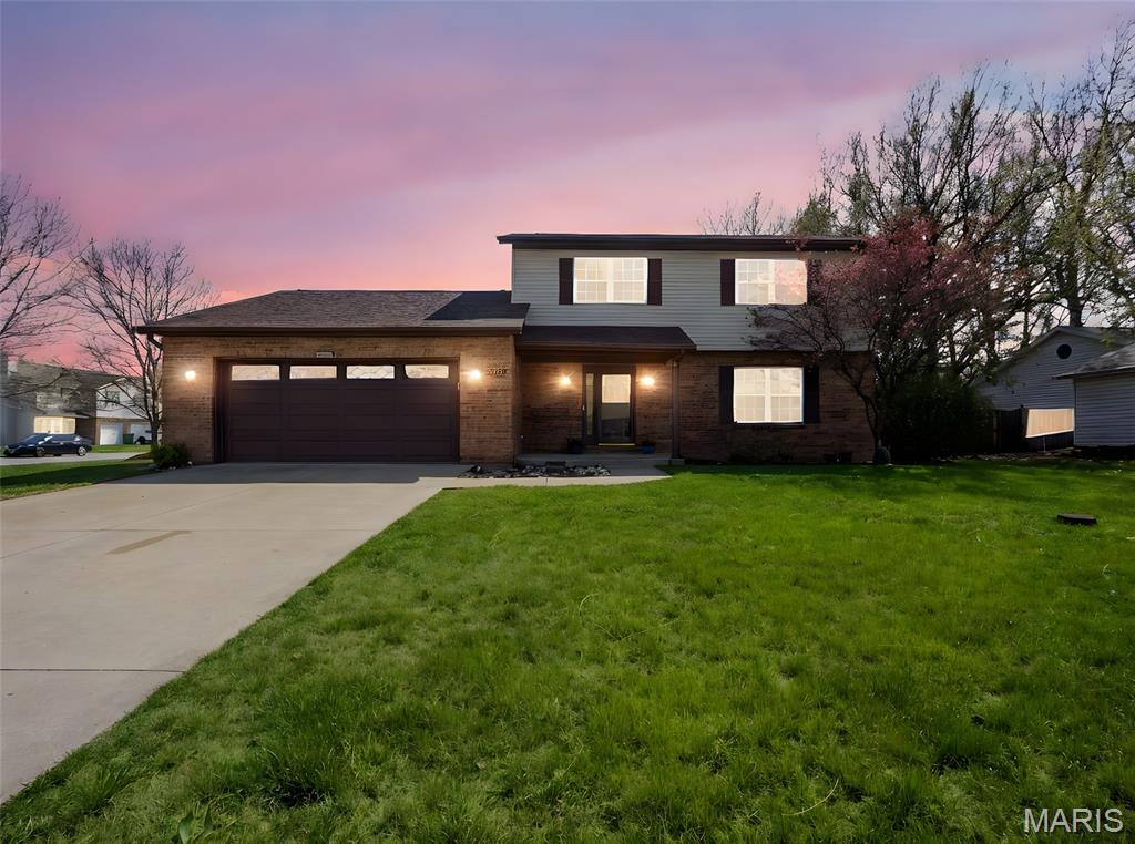 1635 Thunderbird Lane Belleville, IL 62221 - Photo 2 of 33