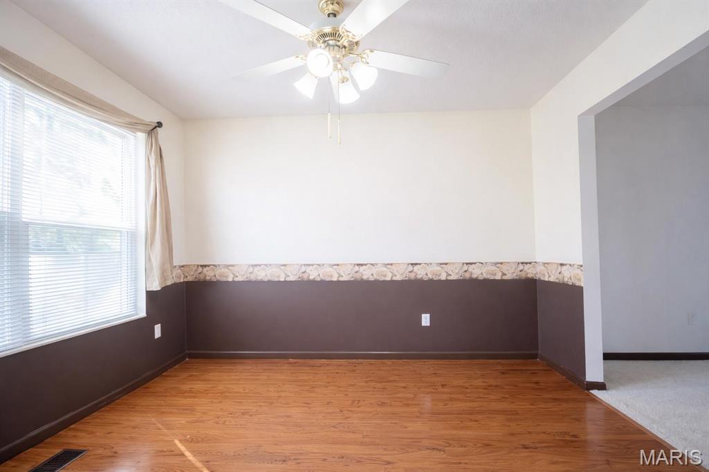 1635 Thunderbird Lane Belleville, IL 62221 - Photo 5 of 33