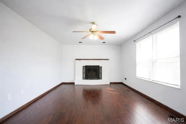 $279,900 | 1635 Thunderbird Lane, Belleville, IL 62221