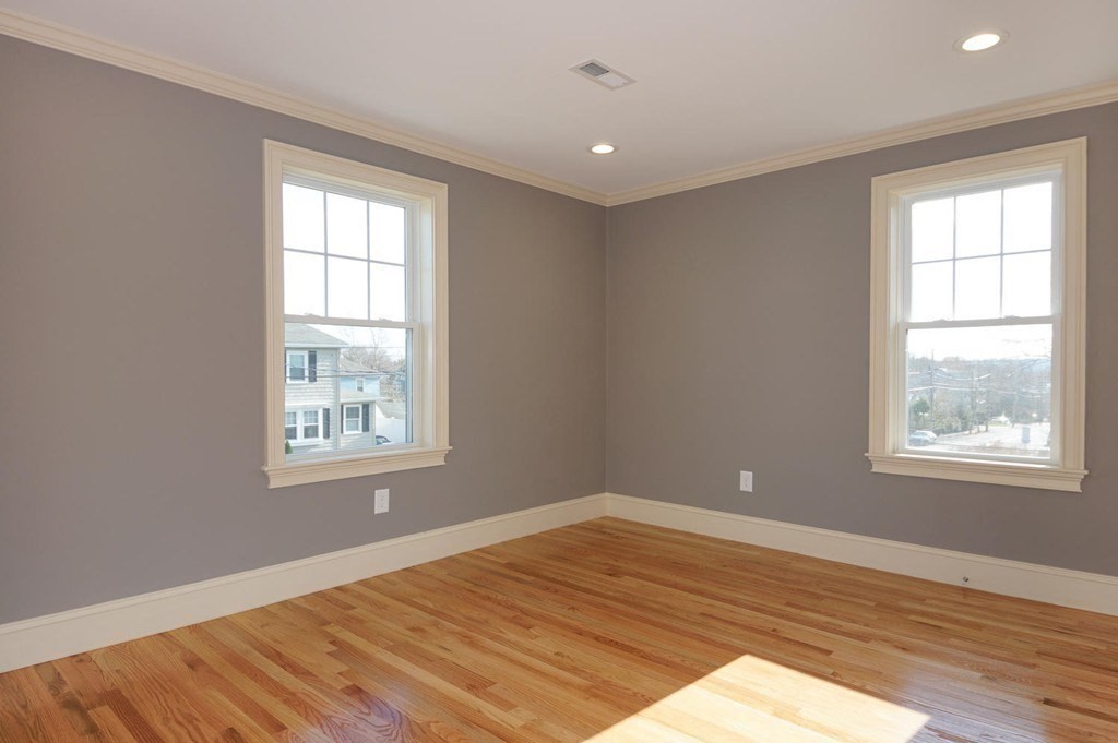276 Waverley Avenue, Unit 1 Watertown, MA 02472 - Photo 11 of 17