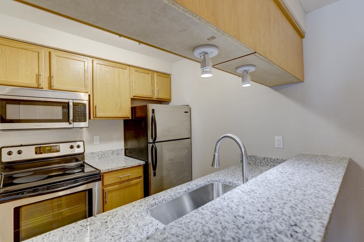 2416 Independence Lane, Unit 206 Madison, WI 53704 - Photo 13 of 33