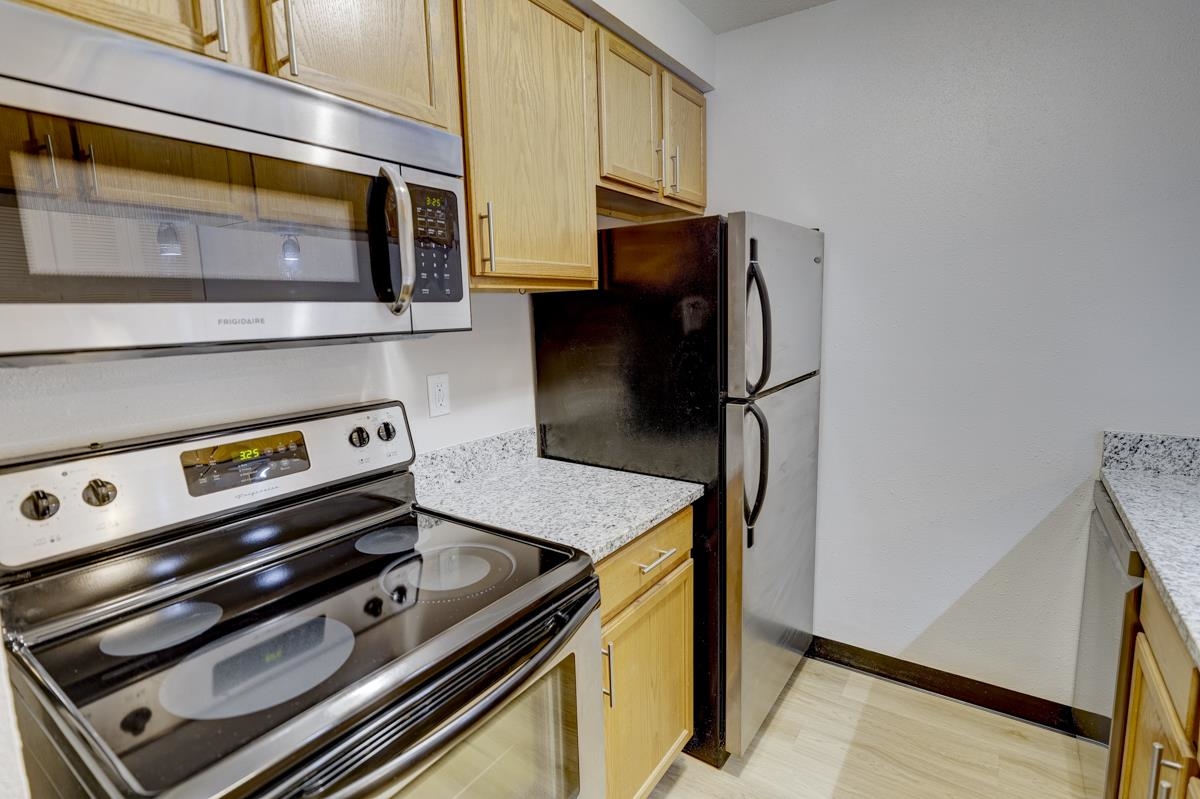 2416 Independence Lane, Unit 206 Madison, WI 53704 - Photo 16 of 33