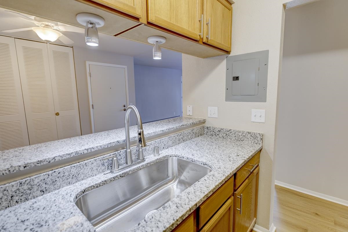 2416 Independence Lane, Unit 206 Madison, WI 53704 - Photo 17 of 33