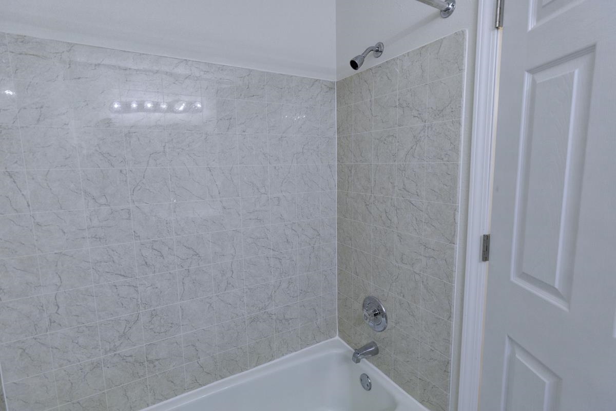 2416 Independence Lane, Unit 206 Madison, WI 53704 - Photo 20 of 33