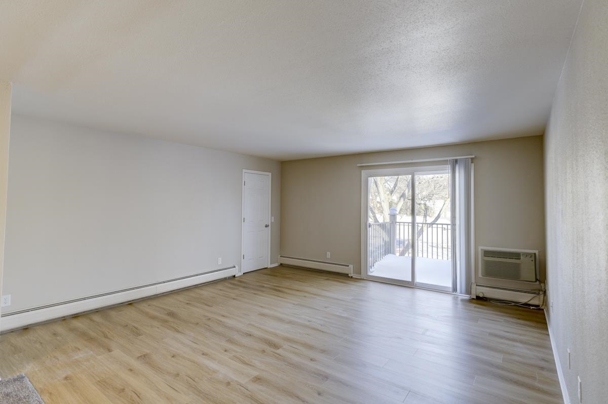 2416 Independence Lane, Unit 206 Madison, WI 53704 - Photo 6 of 33