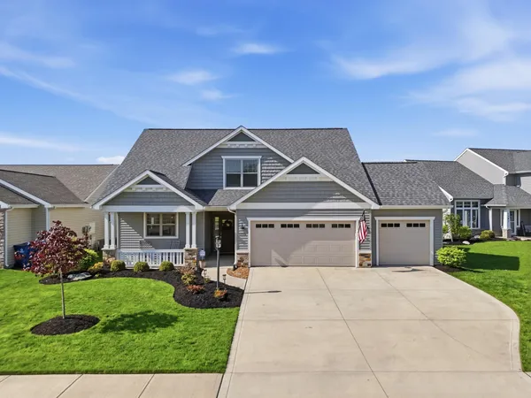 $389,900 | 1775 Breckenridge Pass, Fort Wayne, IN 46845