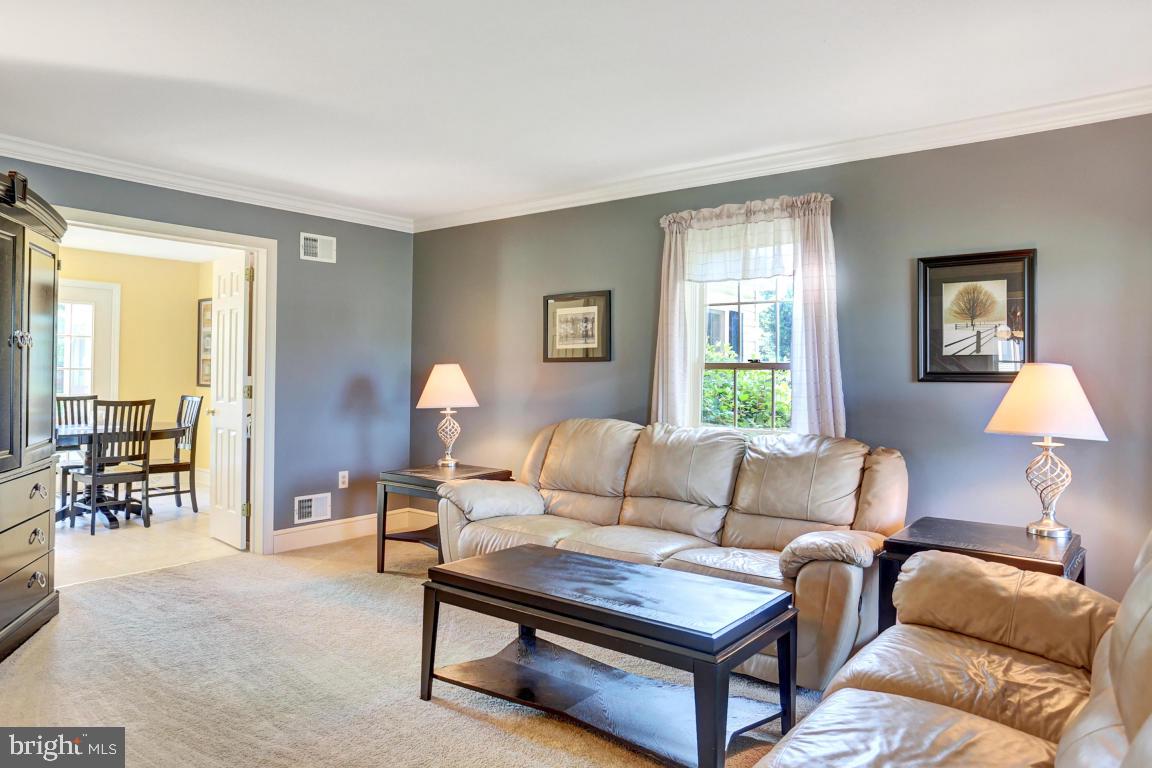 38 Bennington Circle Lititz, PA 17543 - Photo 8 of 29