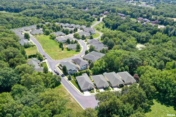 $465,000 | 5727 West Woodbriar Lane, Peoria, IL 61615