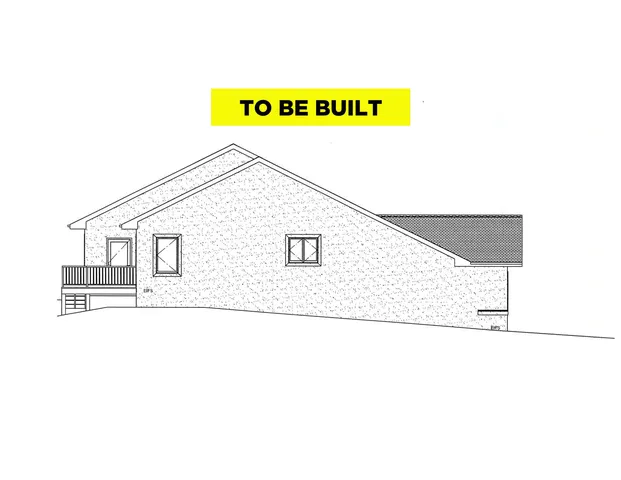 $465,000 | 5727 West Woodbriar Lane, Peoria, IL 61615