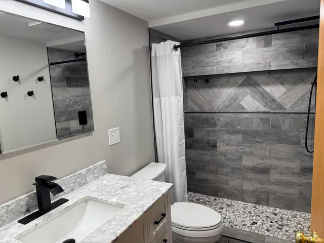 $339,000 | E2573 South Dutch Hollow Road, La Valle, WI 53941