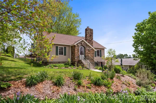 $450,000 | 108 Patton Avenue, Canton, NC 28716
