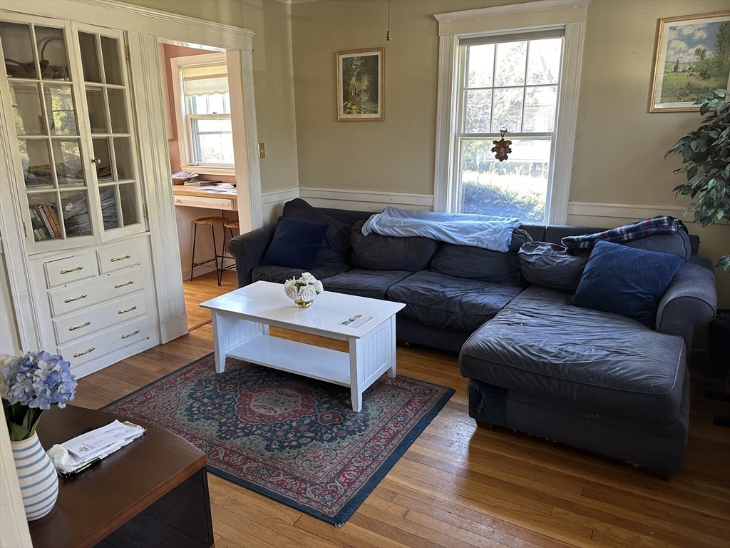 288 Glen Road Weston, MA 02493 - Photo 11 of 11 Gallery Image 11