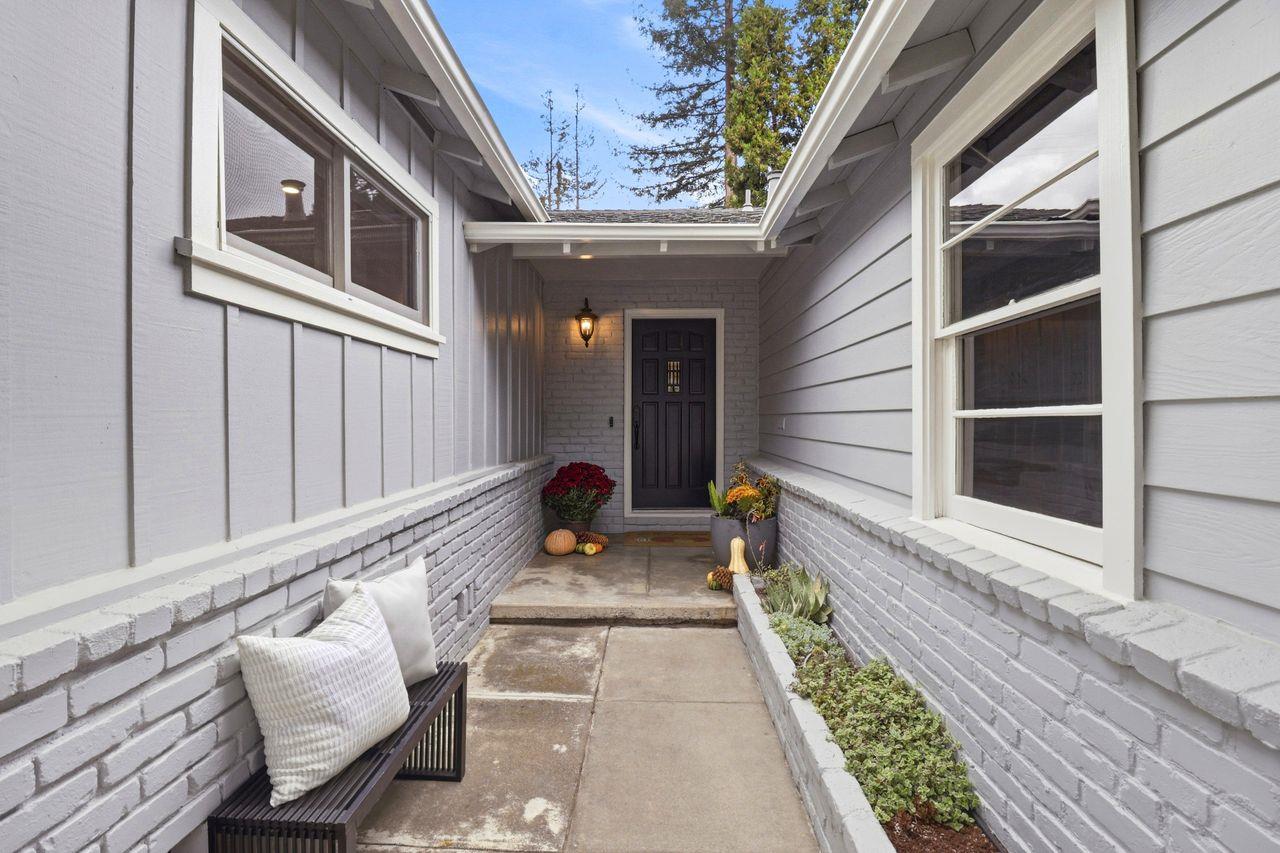 111 Hedge Road Menlo Park, CA 94025 - Photo 13 of 45 Gallery Image 13