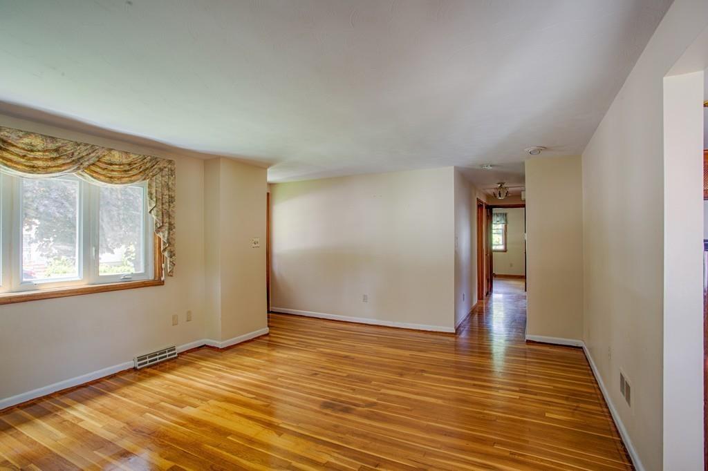10 Myles Road Peabody, MA 01960 - Photo 9 of 28 Gallery Image 9