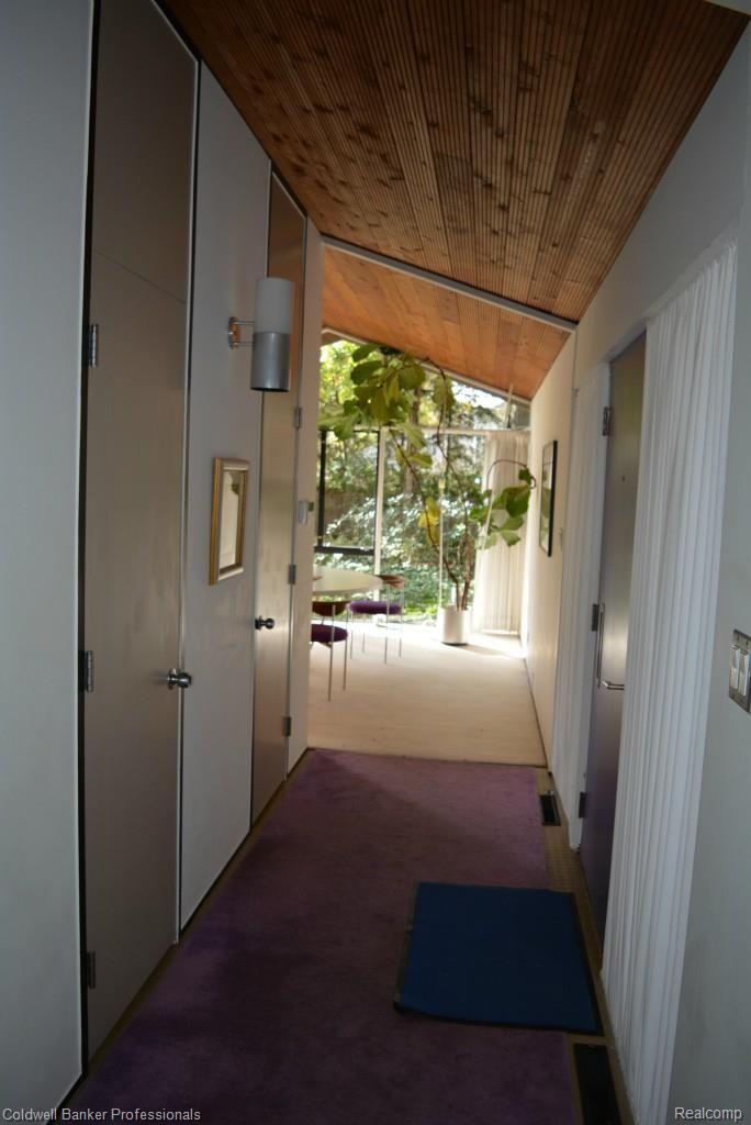 1013 Cadieux Road Grosse Pointe, MI 48230 - Photo 20 of 33 DSC_0390.jpg