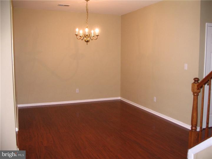 32 Warwick Road West Windsor, NJ 08550 - Photo 2 of 16 Gallery Image 2
